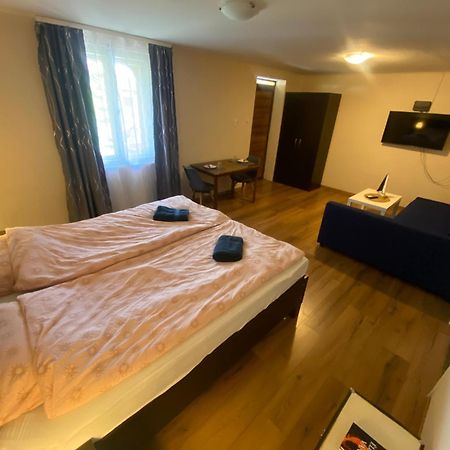 Summer Apartments Tiszakecske Bagian luar foto